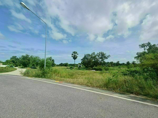 Land for sale in Huai Yai