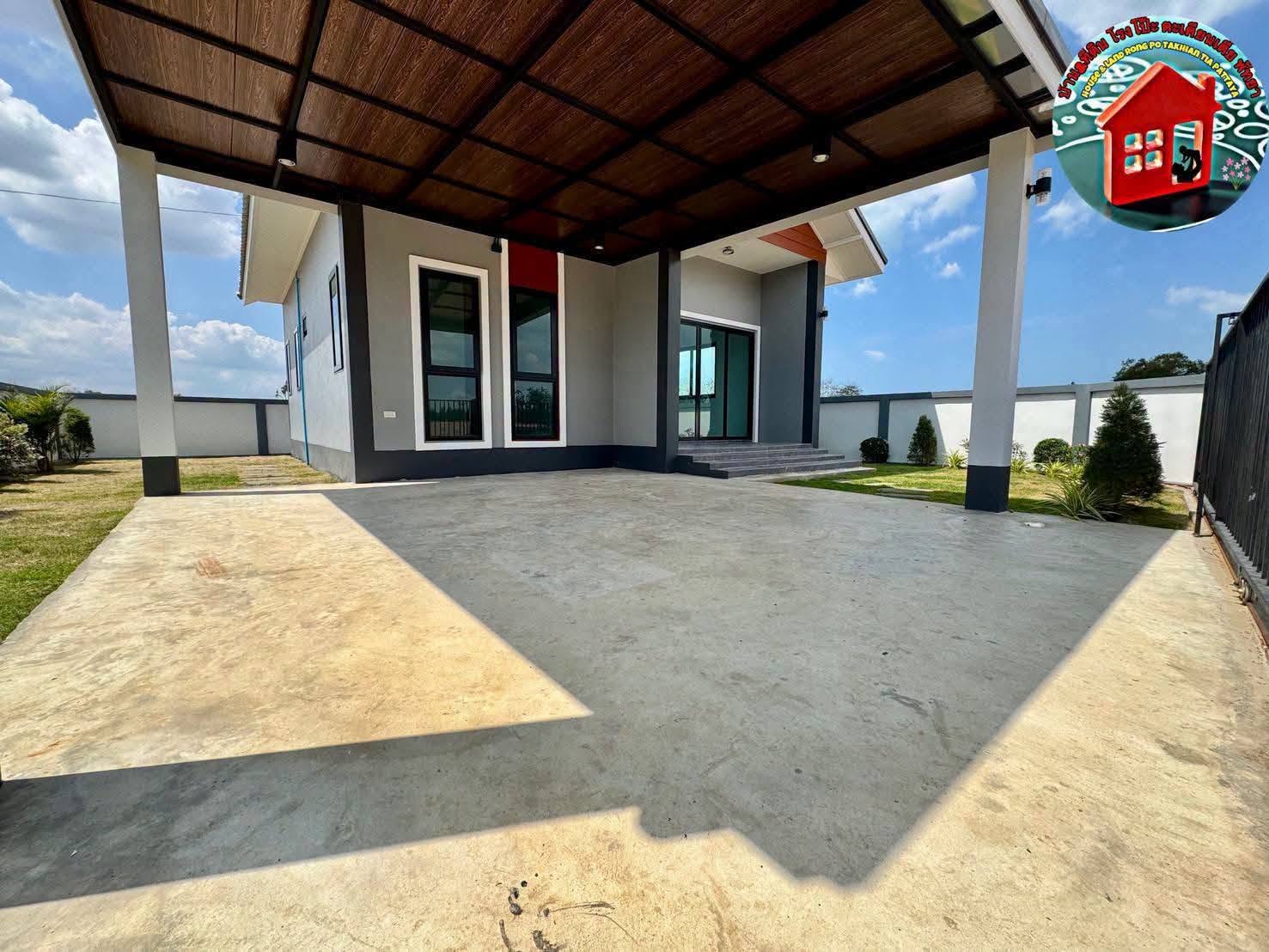 2 Bedroom House for sale in Rong Po