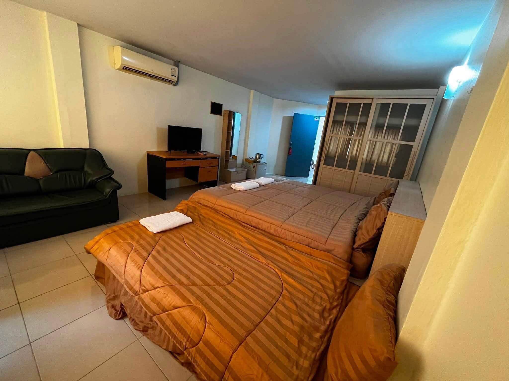 Commercial for sale in Jomtien