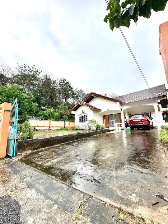 2 Bedroom House for sale in Sattahip