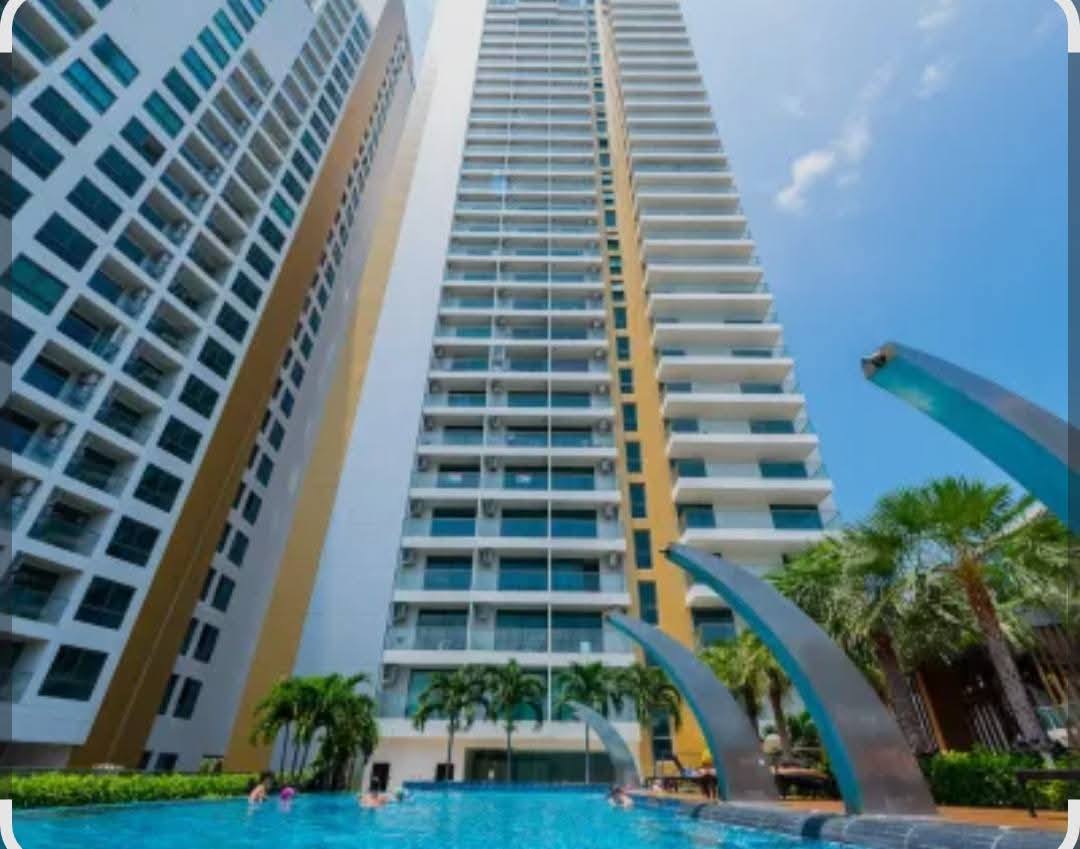1 Bedroom Condo for rent at The Peak Phratamnak