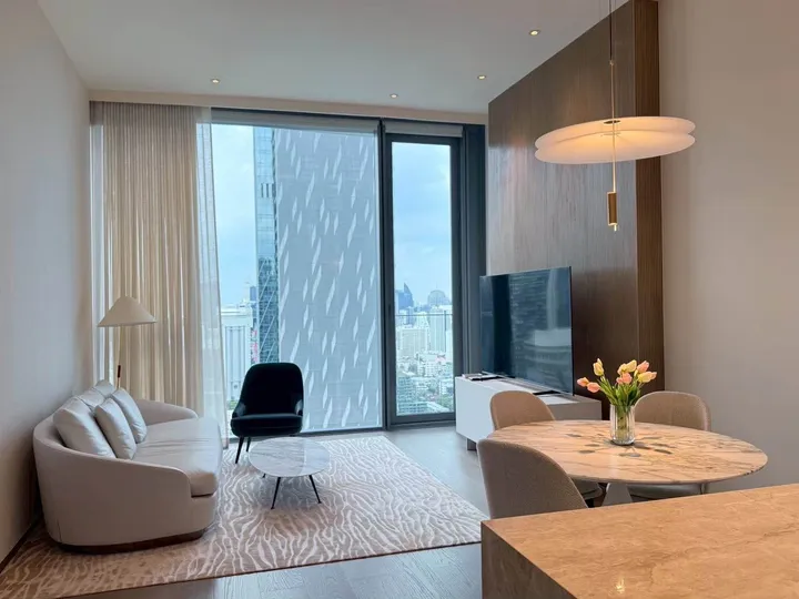 Photo from a listing at Scope Langsuan