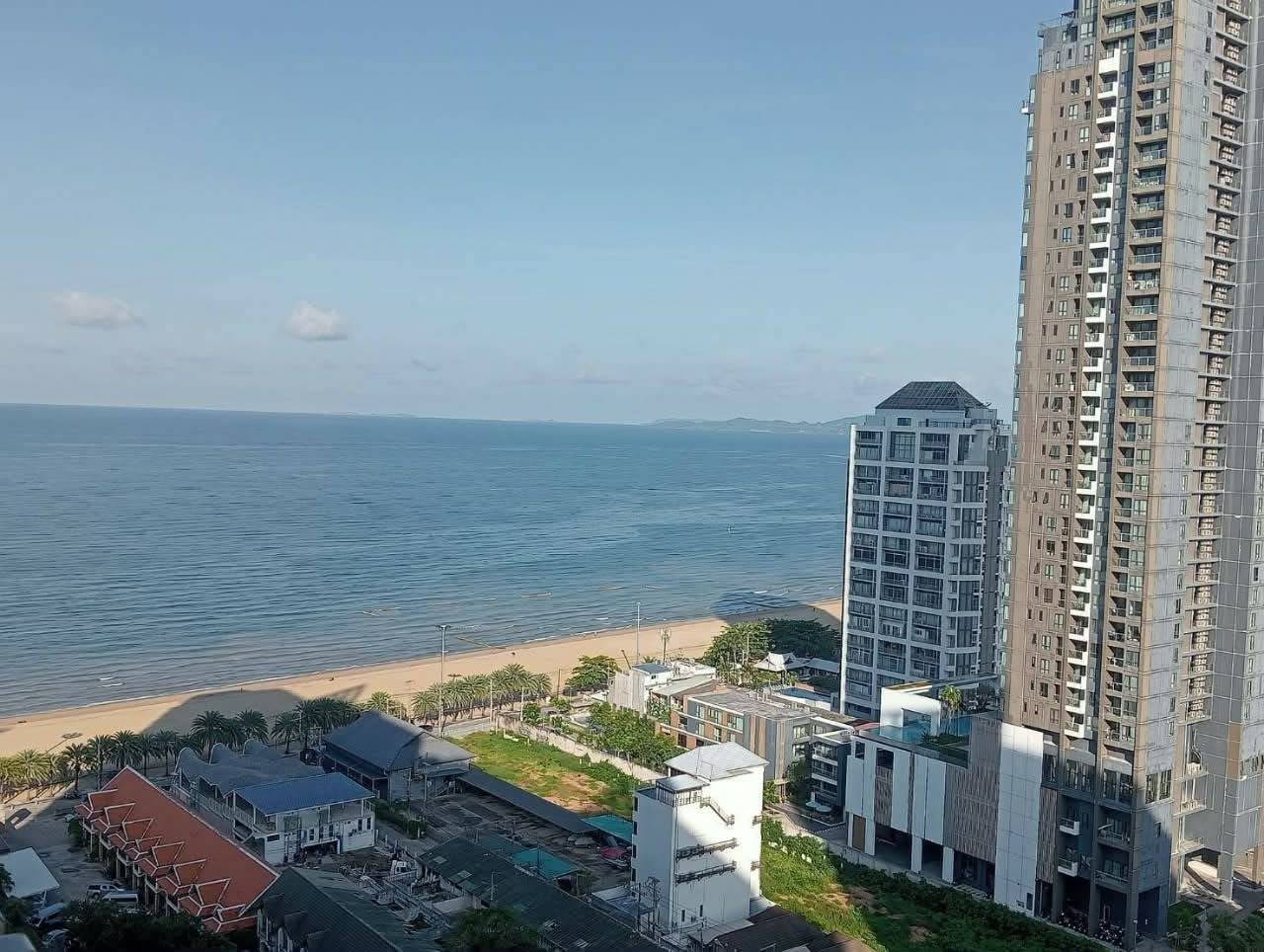 2 Bedroom Condo for sale at Lumpini Jomtien