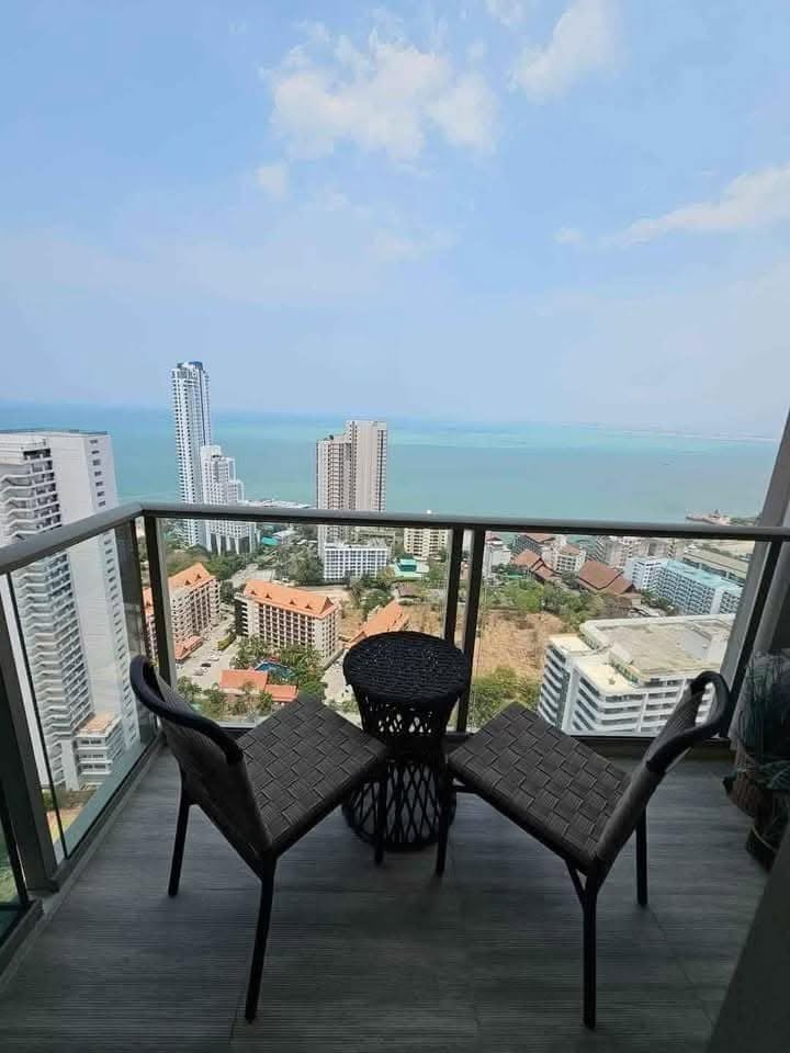 1 Bedroom Condo for sale at Riviera Wongamat
