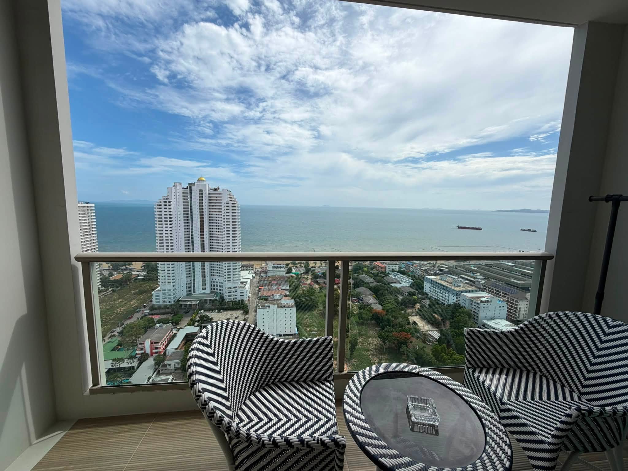 1 Bedroom Condo for rent at Dusit Grand Park 2