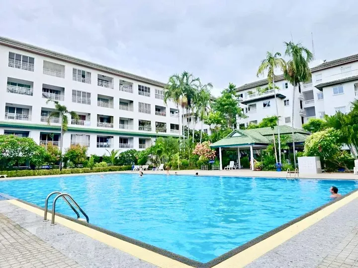 Photo from a listing at Baan Suan Lalana