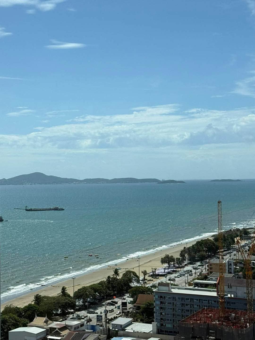 1 Bedroom Condo for rent at Copacabana