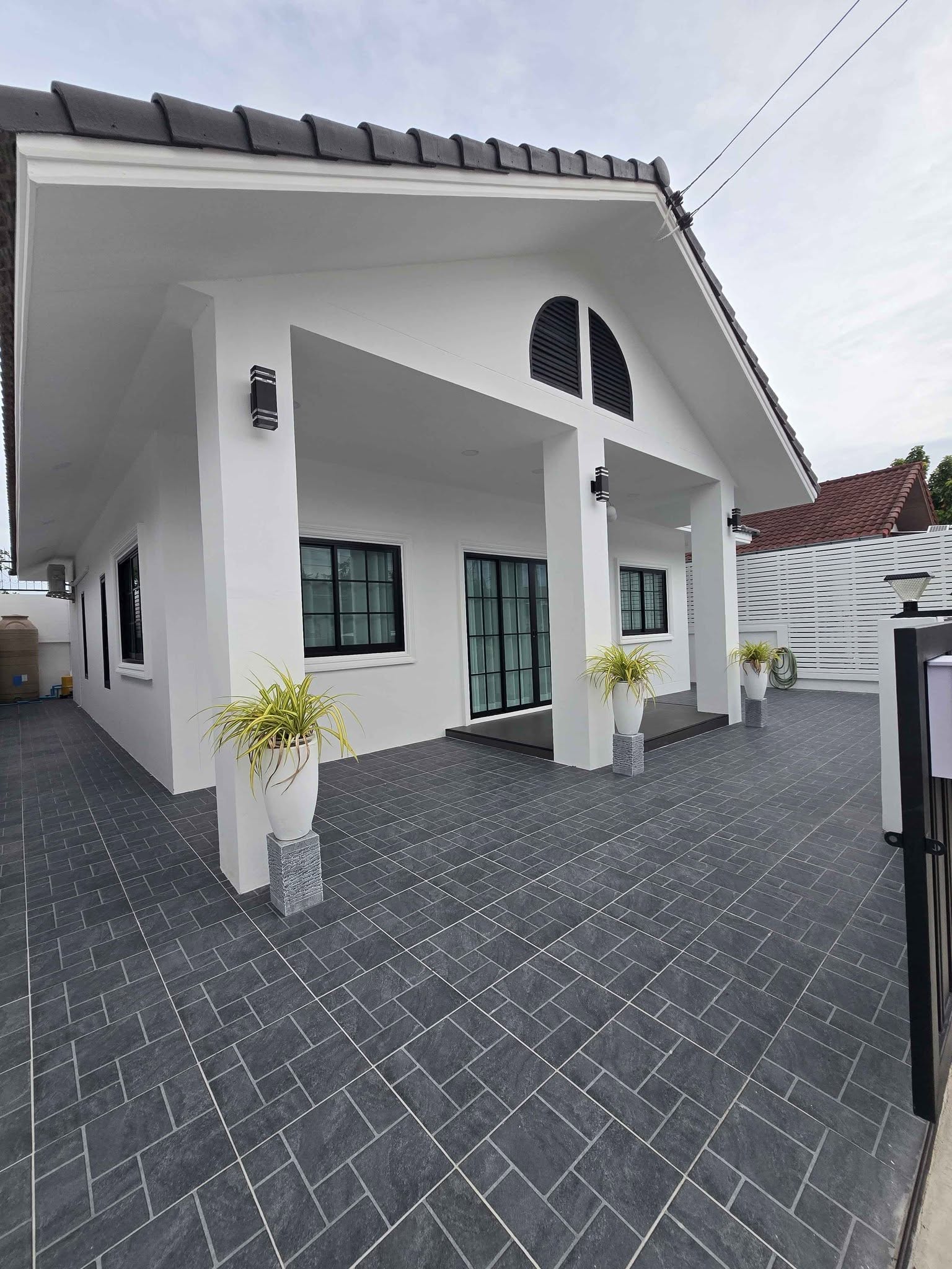 3 Bedroom House for sale in Khao Talo