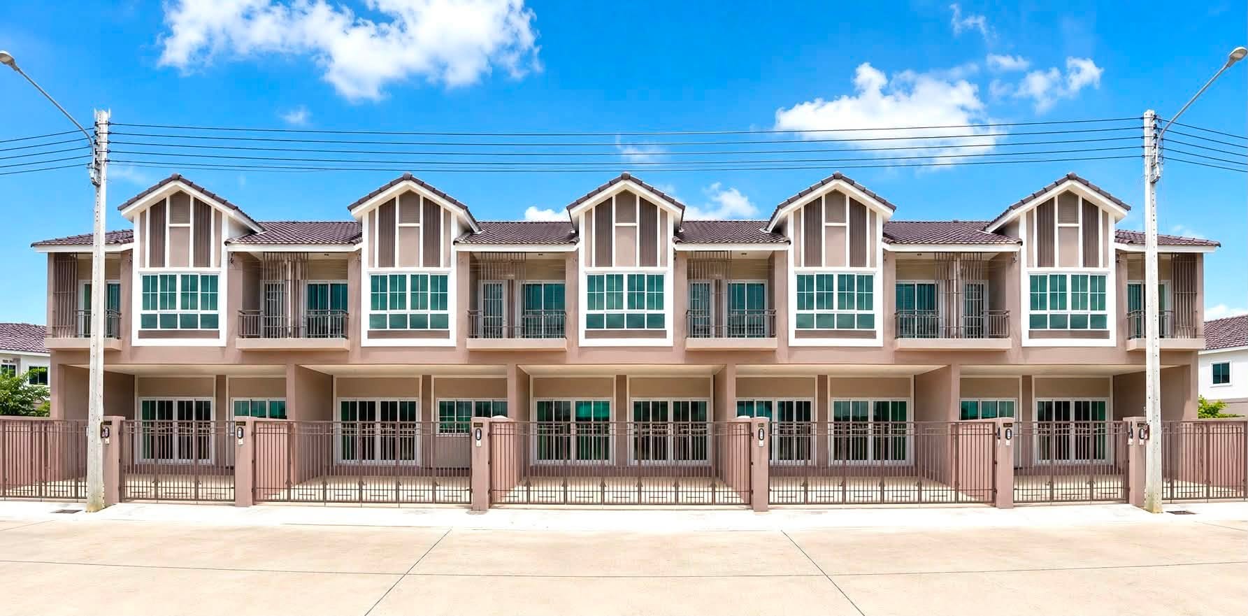 3 Bedroom Townhouse for sale at Sensiri City