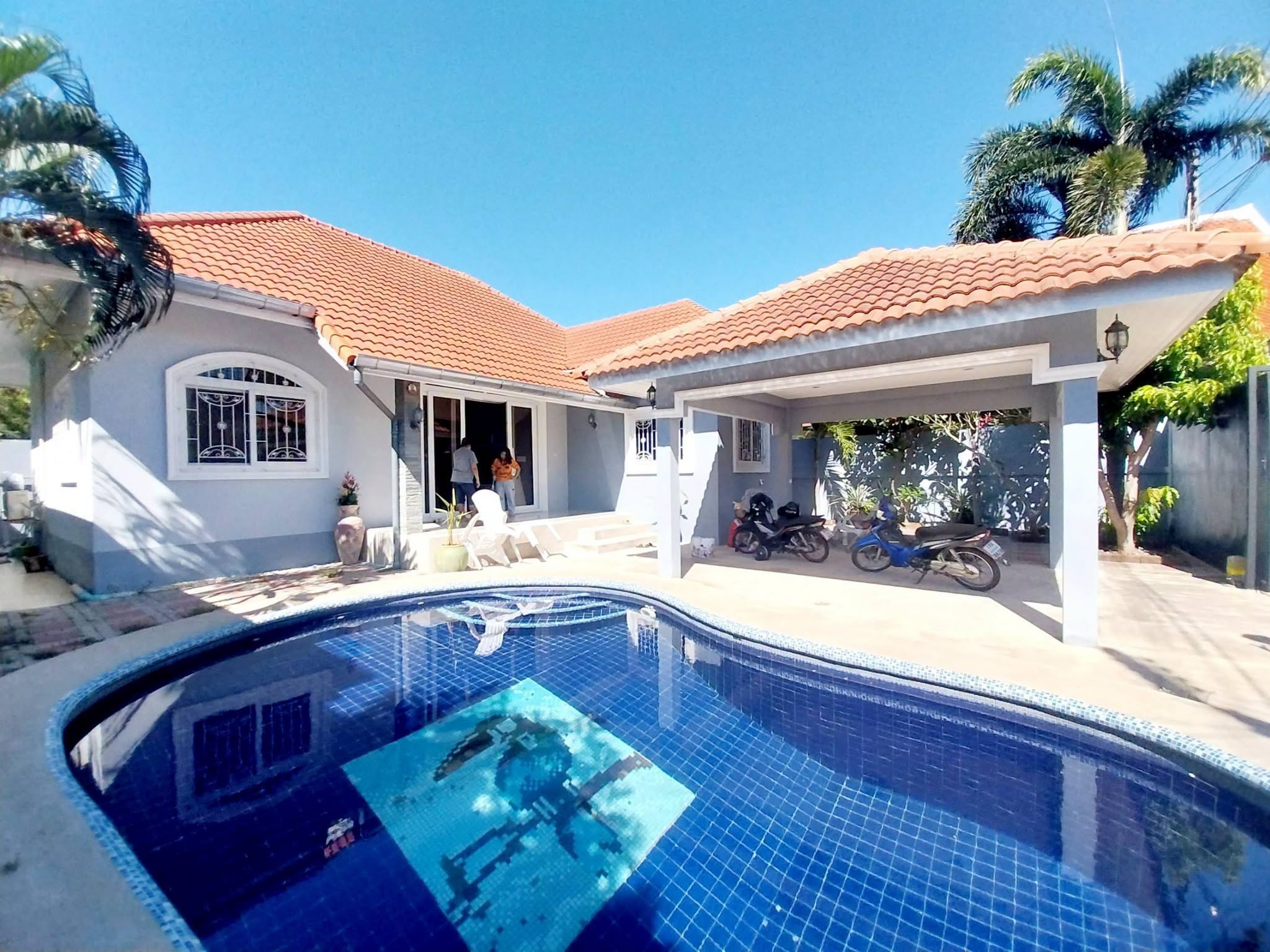 3 Bedroom House for rent in Pratumnak