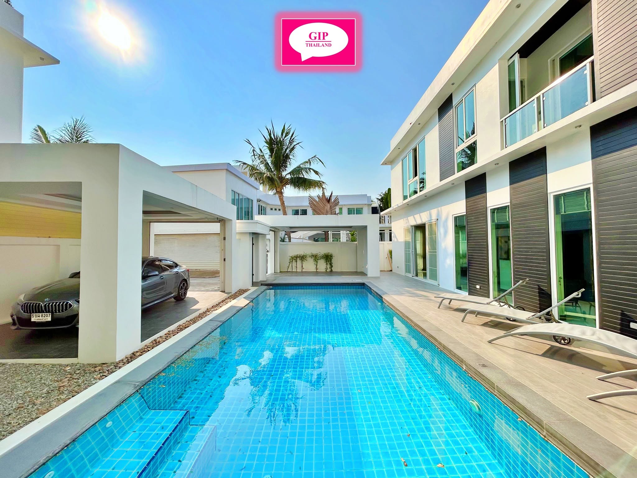 5 Bedroom Villa for sale at Palm Oasis