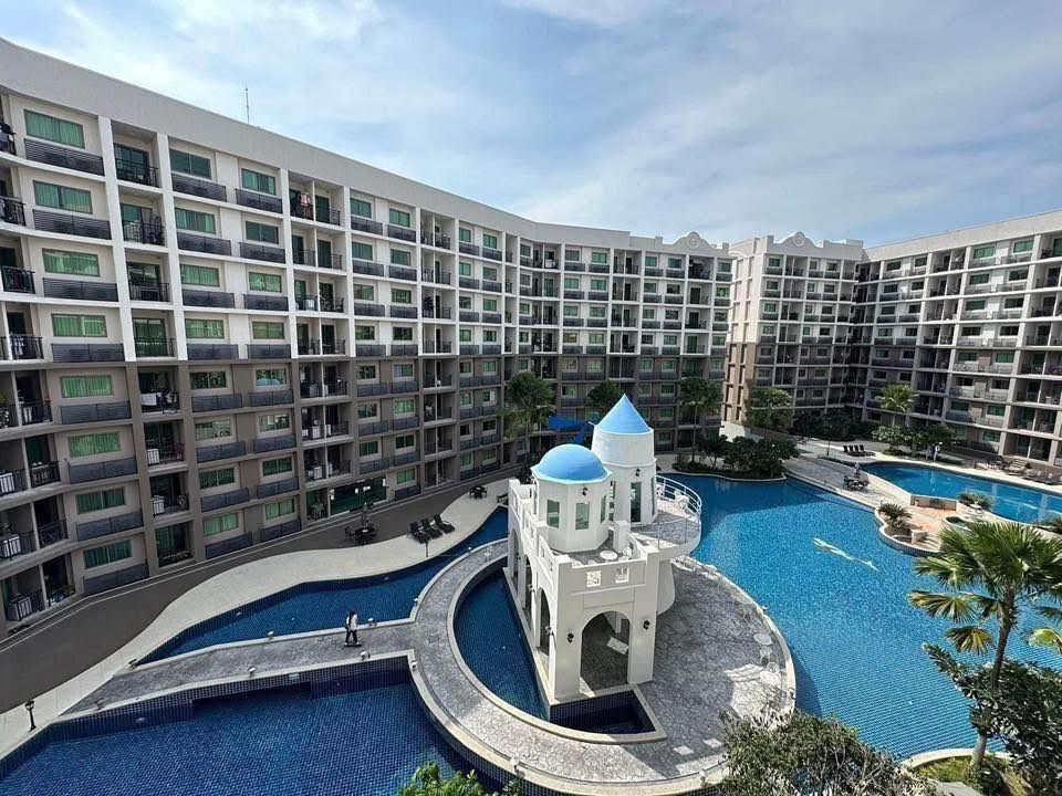 2 Bedroom Condo for rent at Arcadia Beach Continental