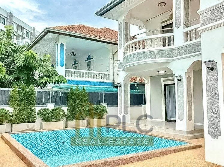 5 Bedroom House for sale in Thappraya