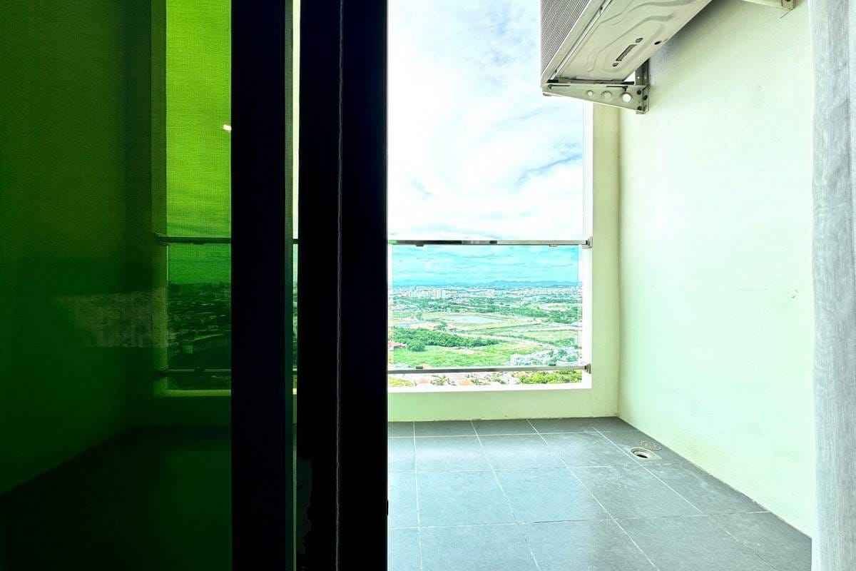 1 Bedroom Condo for rent at Dusit Grand Condo View