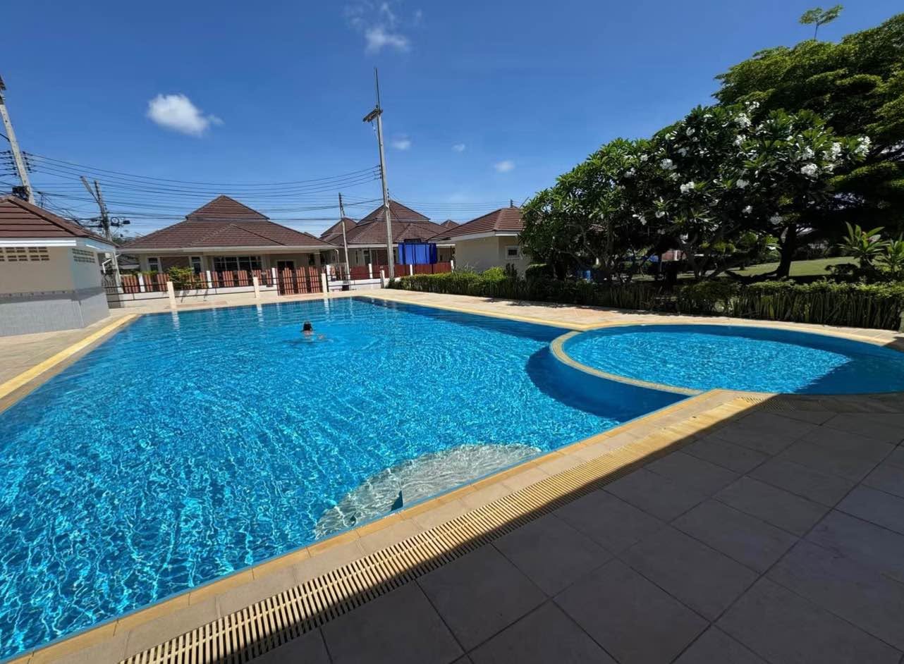 3 Bedroom House for rent at Chokchai Village 10