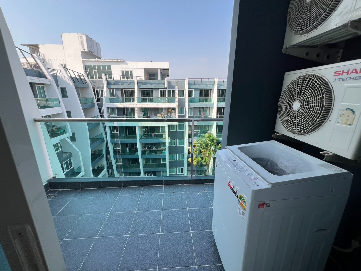 1 Bedroom Condo for rent at The Feelature
