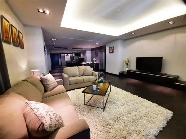 3 Bedroom Condo for sale at La Royale Beach