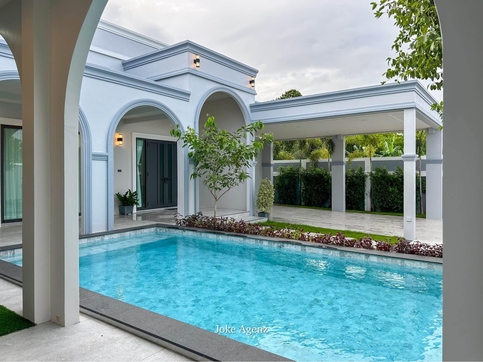 4 Bedroom House for sale in Chaiyapruek