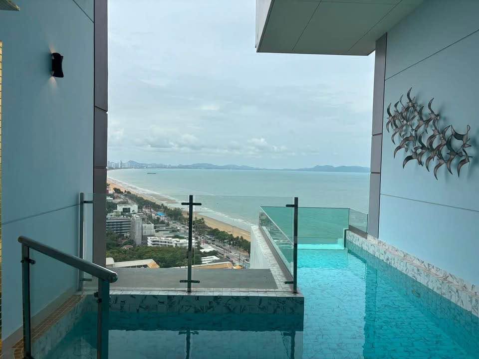1 Bedroom Condo for rent at Copacabana