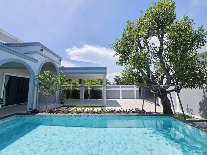 4 Bedroom House for sale in Mabprachan