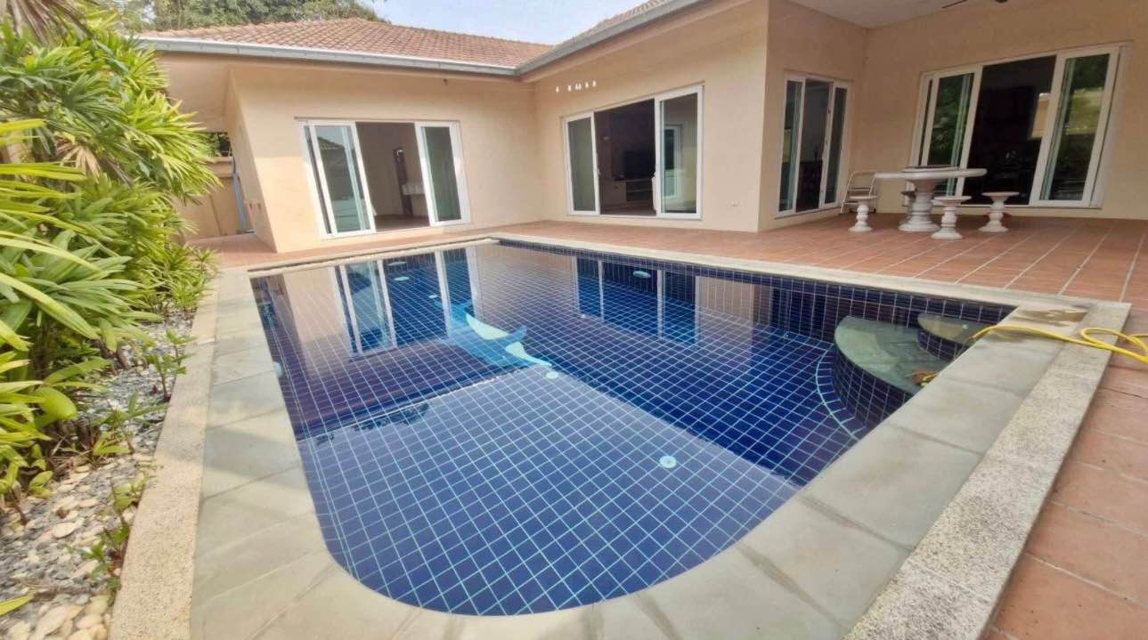 3 Bedroom Villa for rent in Huai Yai