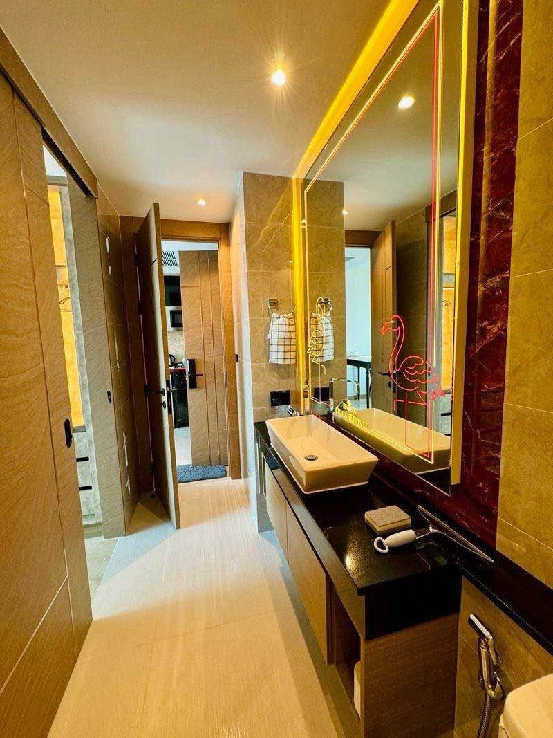 1 Bedroom Condo for rent at The Riviera Ocean Drive