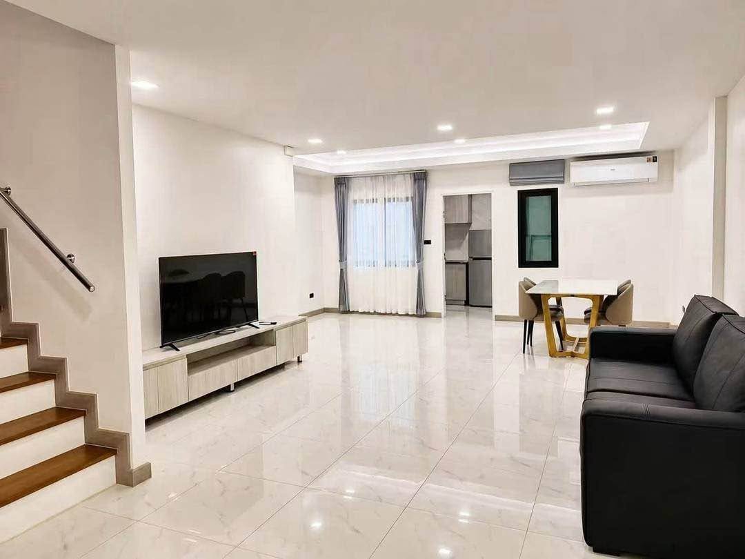 3 Bedroom Townhouse for rent at Chokchai 9