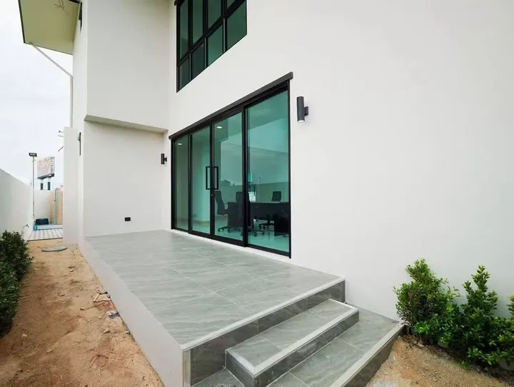 4 Bedroom Villa for sale in Mabprachan