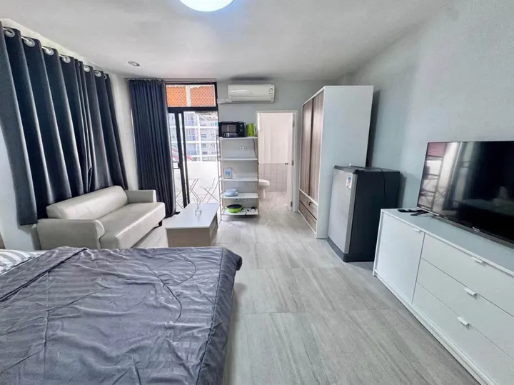Studio for rent at Casa Espana Condo