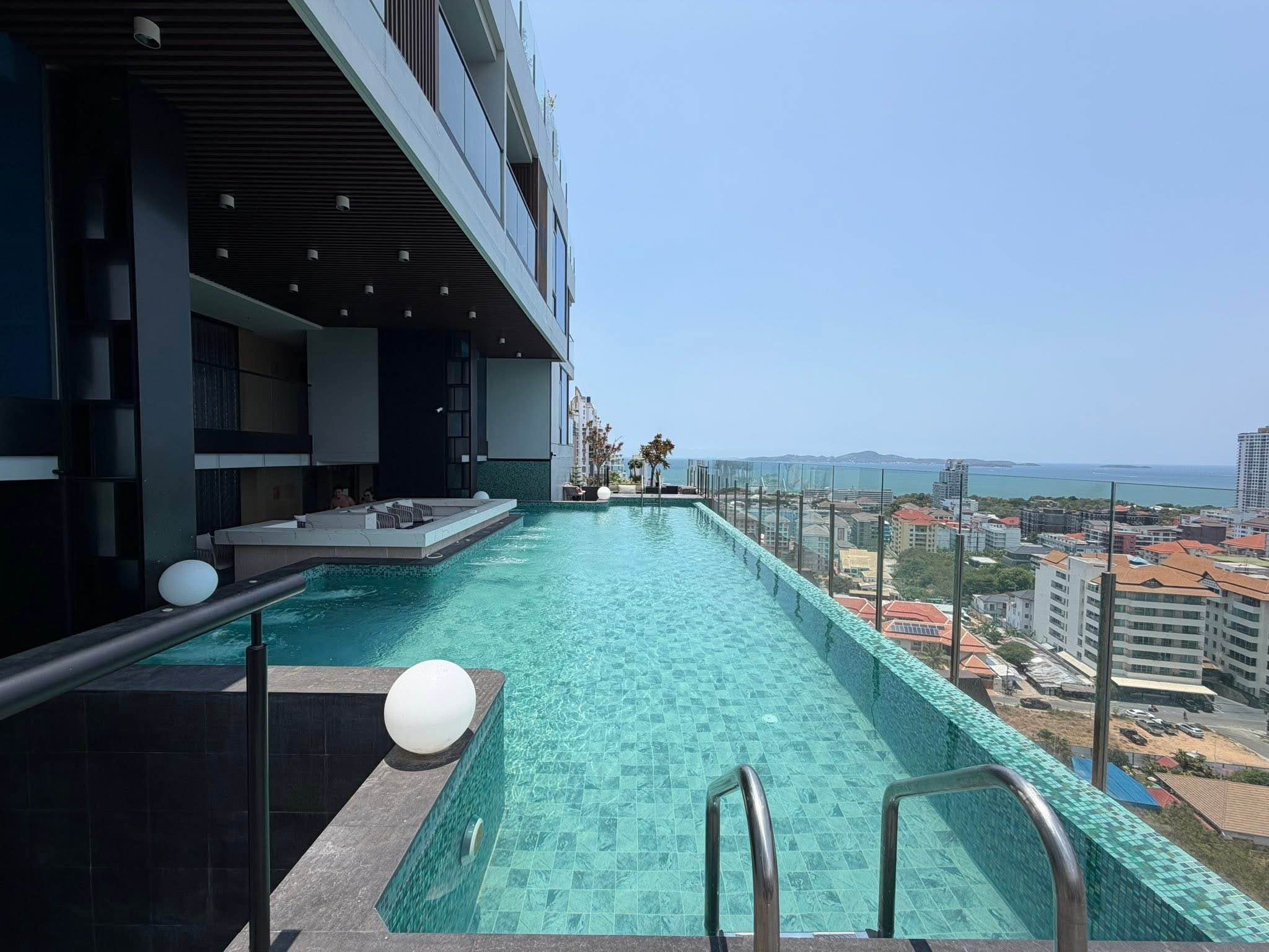 2 Bedroom Apartment for rent at Beverly Mountain Bay