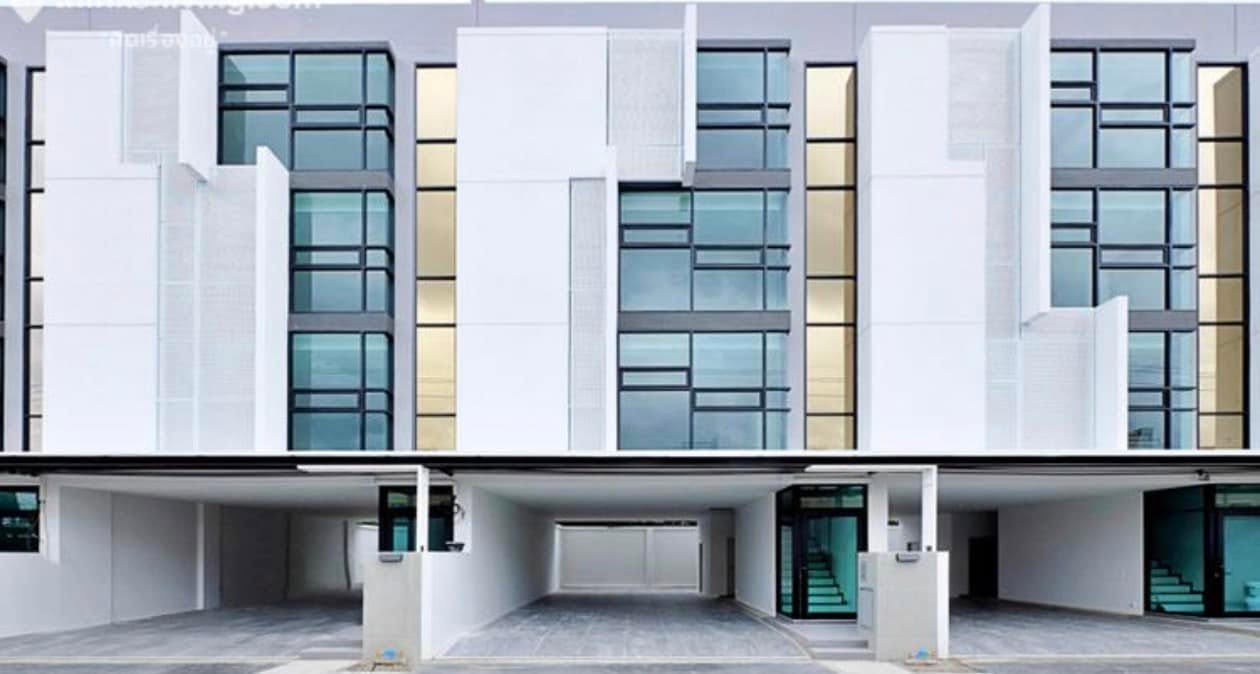 Commercial for rent at DAYS Ramindra-Watcharapol