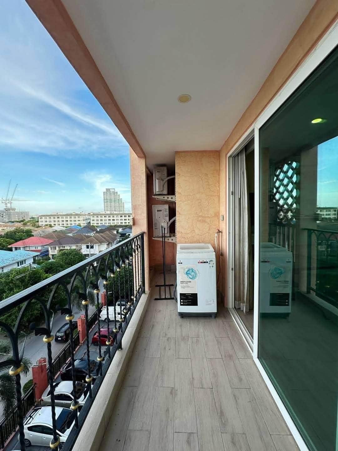 2 Bedroom Condo for rent at Seven Sea 1