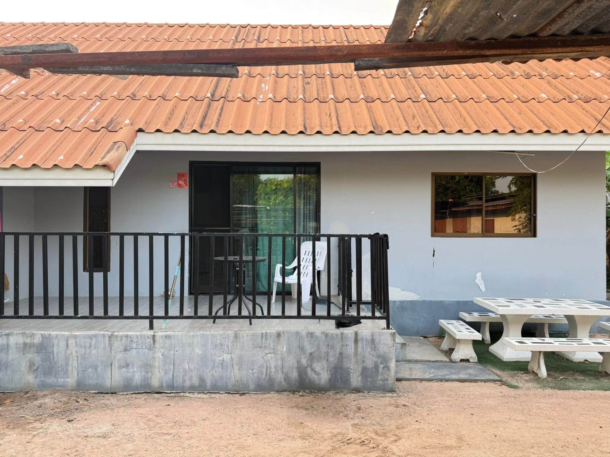 2 Bedroom House for sale in Bang Saray