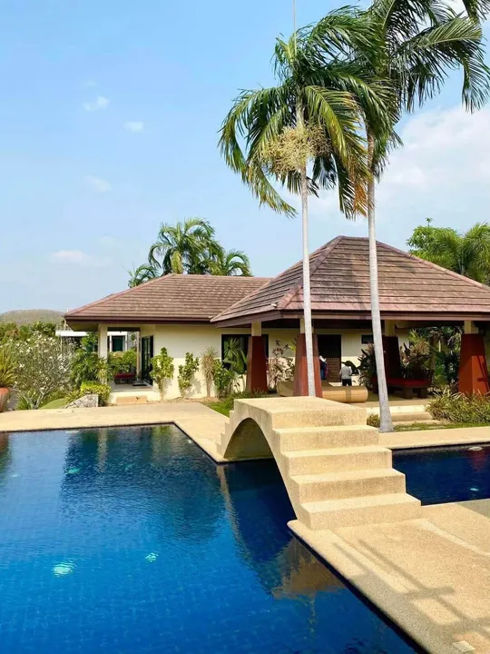 4 Bedroom Villa for rent in Huai Yai
