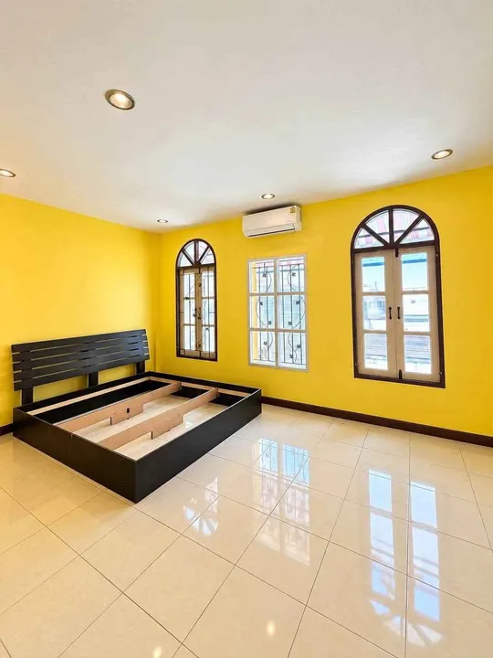 2 Bedroom Townhouse for rent in Noen Plub Wan
