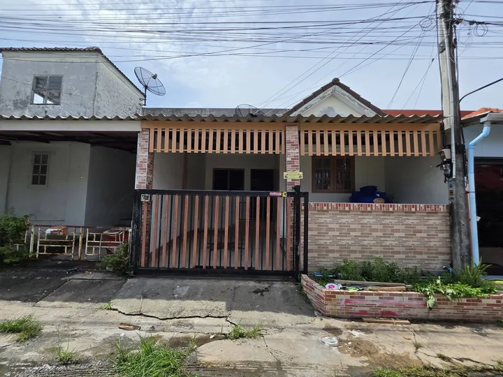 Listing photo