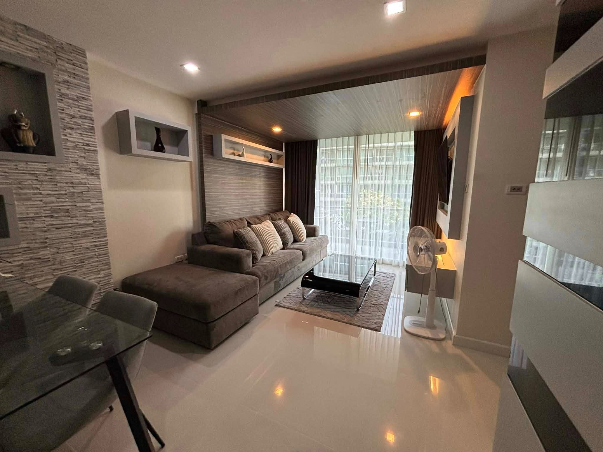 2 Bedroom Condo for rent at Apus Condominium