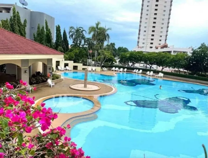 Photo from a listing at Jomtien Beach Condominium