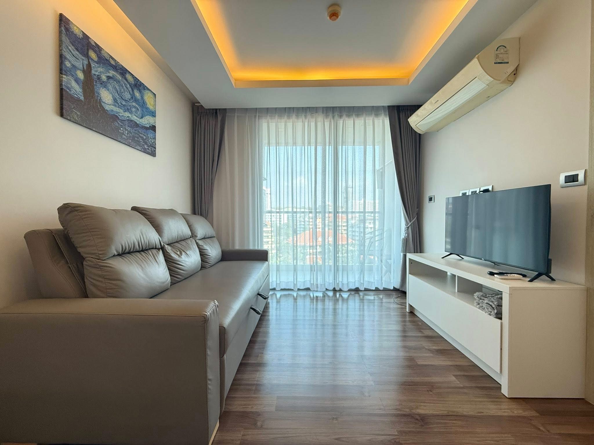1 Bedroom Condo for rent at The Peak Towers