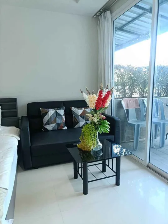 Listing photo