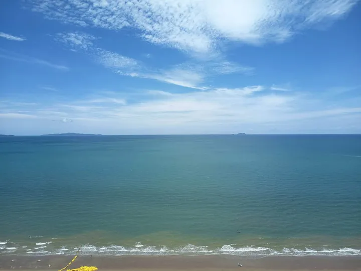 Photo from a listing at Arom Jomtien