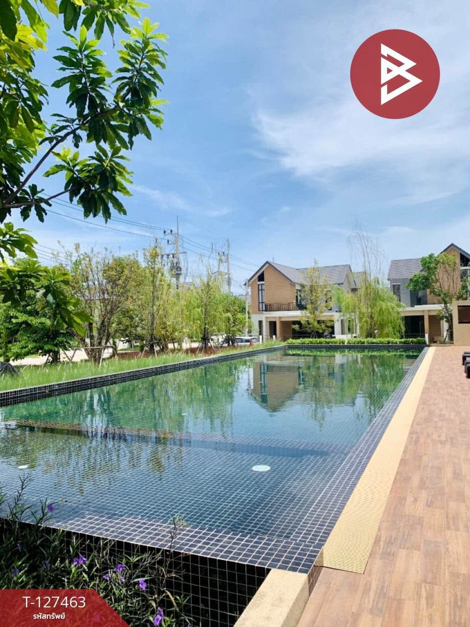 4 Bedroom House for sale at Golden Prive