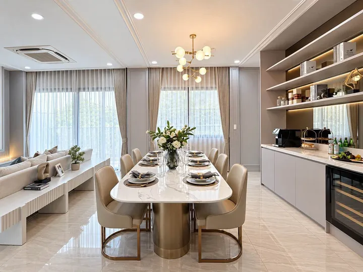 4 Bedroom House for sale in Bang Lamung