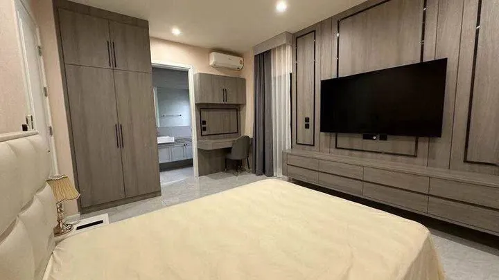 4 Bedroom House for sale at Patta Arcade