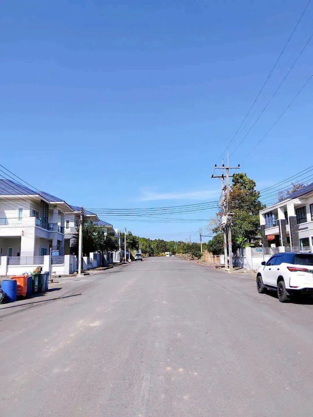 Land for sale at Amarin City
