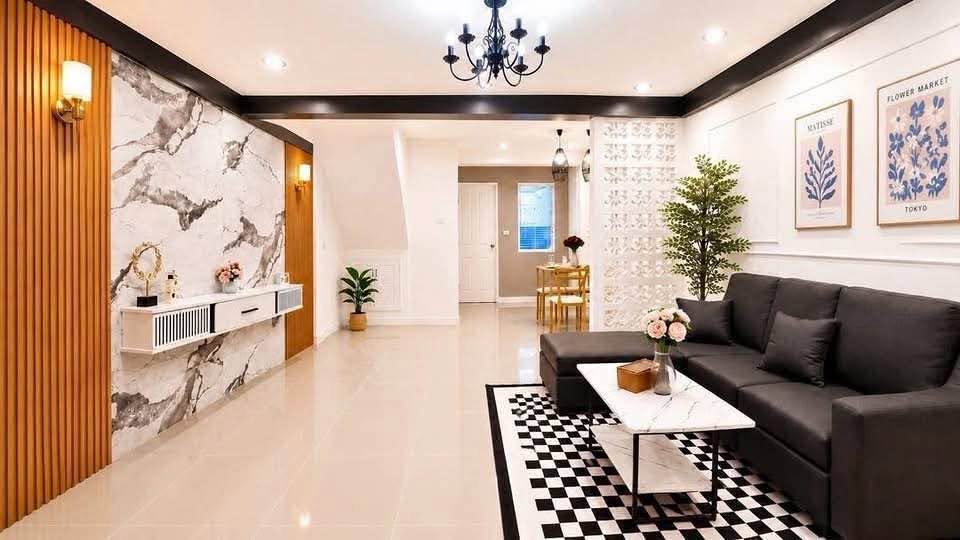 2 Bedroom Townhouse for sale at Eua Arthorn