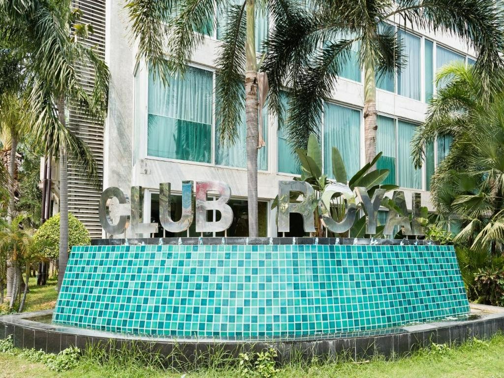 1 Bedroom Condo for sale at Club Royal