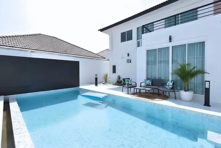 3 Bedroom House for rent in Pornprapanimit