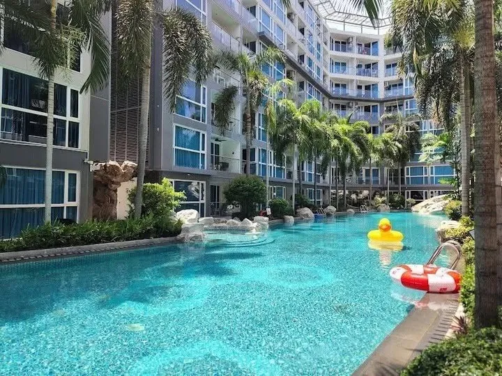 Photo from a listing at Centara Avenue