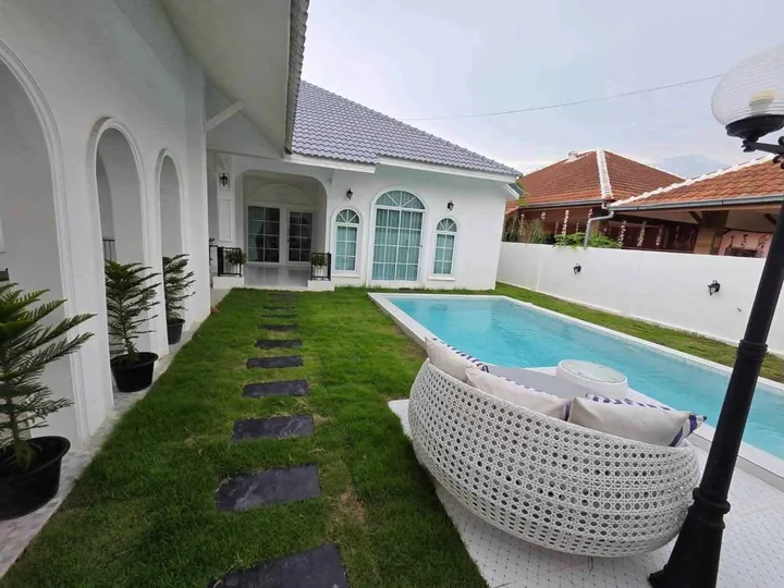 3 Bedroom House for rent in Pattanakarn